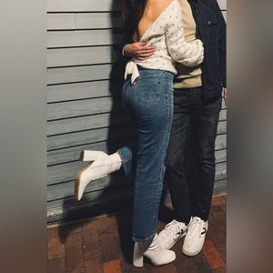 Levi’s Ribcage Straight Ankle Jeans 27